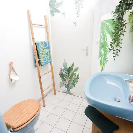 Apartment Jungle Proche De La Gare *