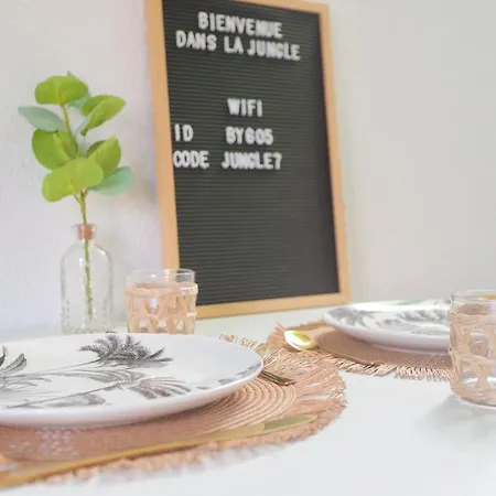 Jungle Proche De La Gare *