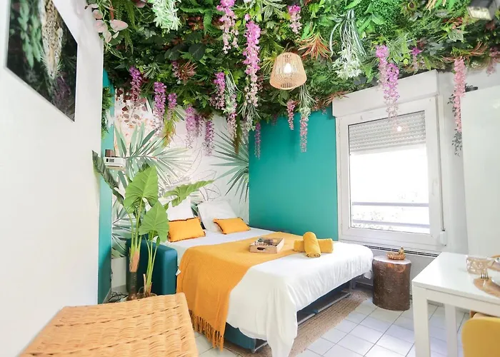 Apartament Jungle Proche De La Gare