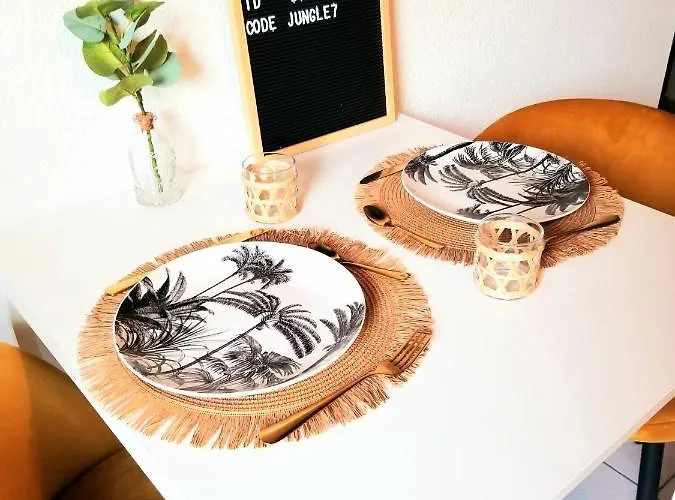 Jungle Proche De La Gare Apartament